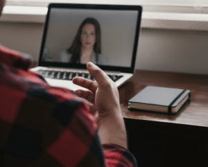 ¿Qué esperar de una terapia individual online? Guía para pacientes primerizos